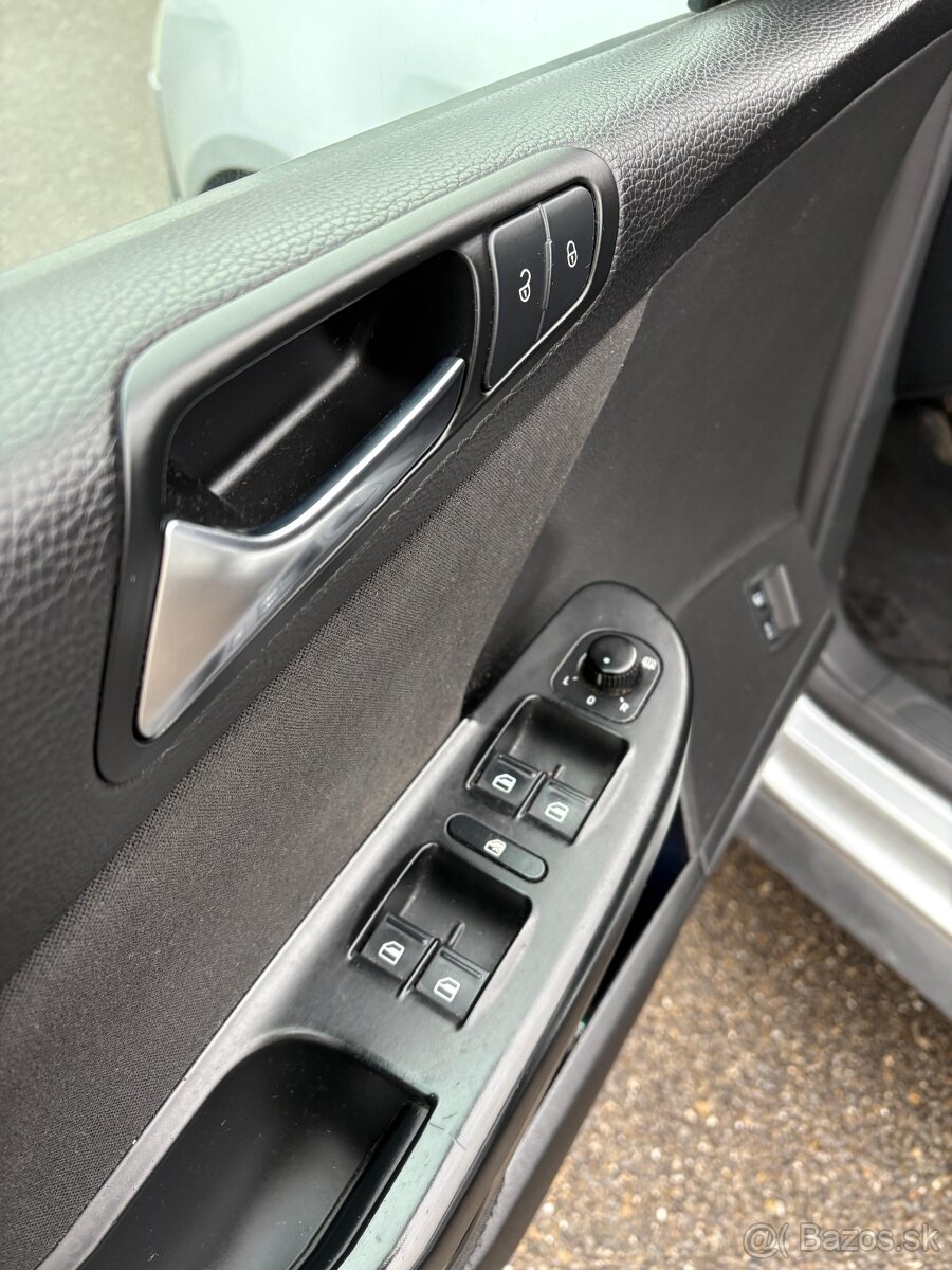 Volkswagen Passat Variant 2.0 TDI Comfortline DSG - 13