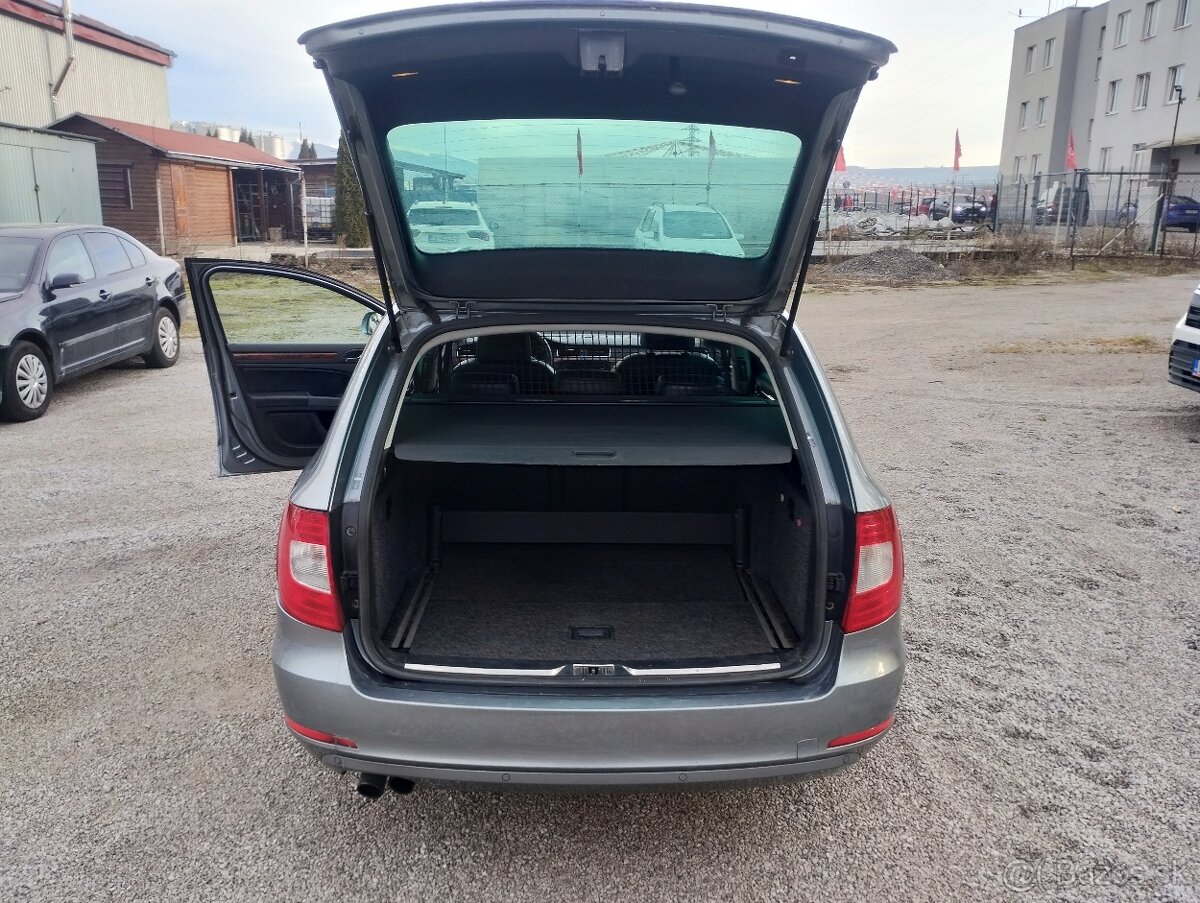 Škoda Superb Combi 2.0 TDI CR 170k Elegance DSG - 13