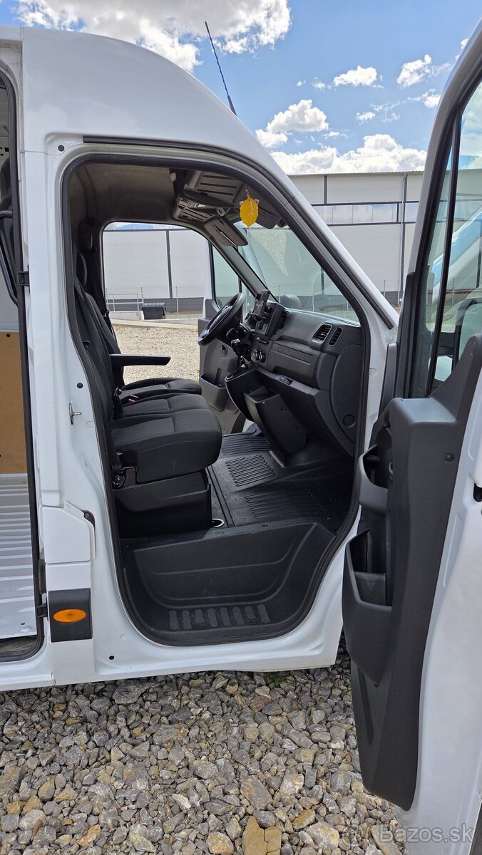 Renault Master III, 2021, L3H2 - 13