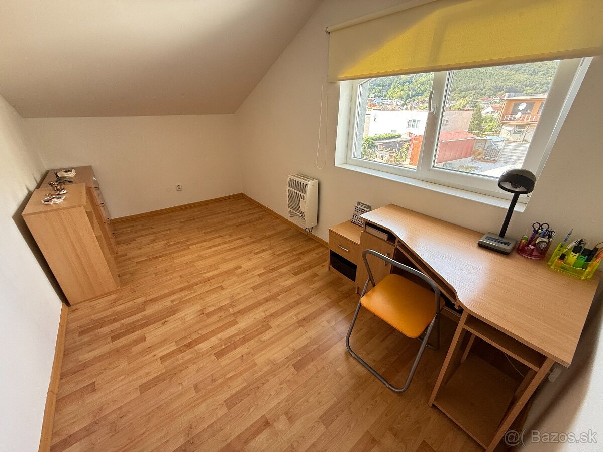 Exkluzívne iba v APEX reality 5i. RD v Horných Otrokovciach - 13