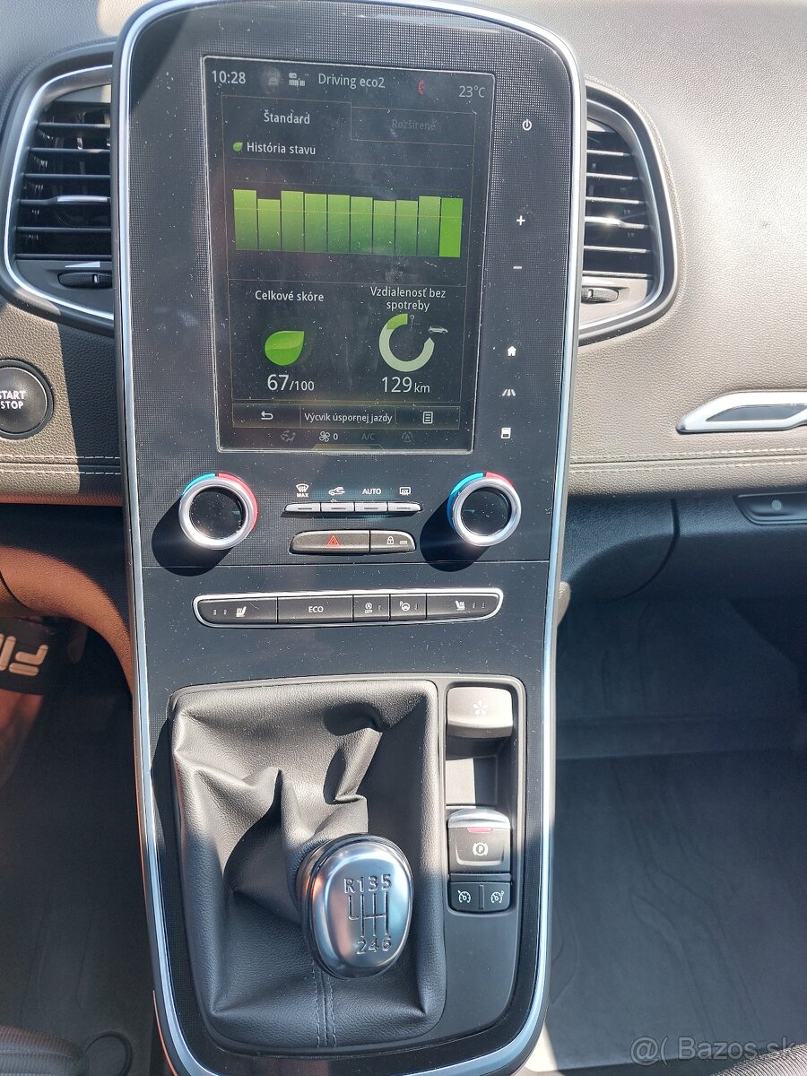 Renault Scenic TCe 140 "EDITION BOSE" - 13