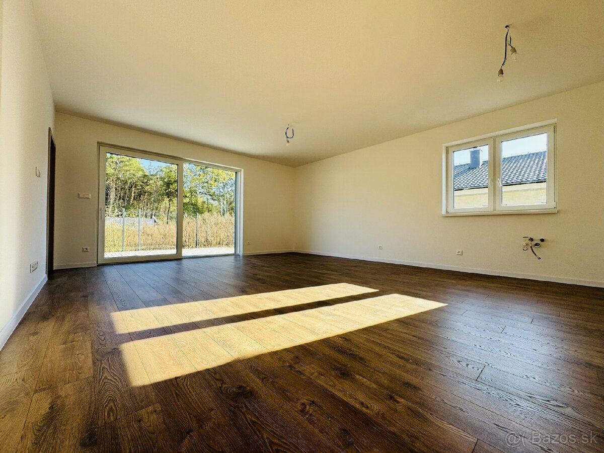 Na predaj 4i RD v obci Gajary. - 13