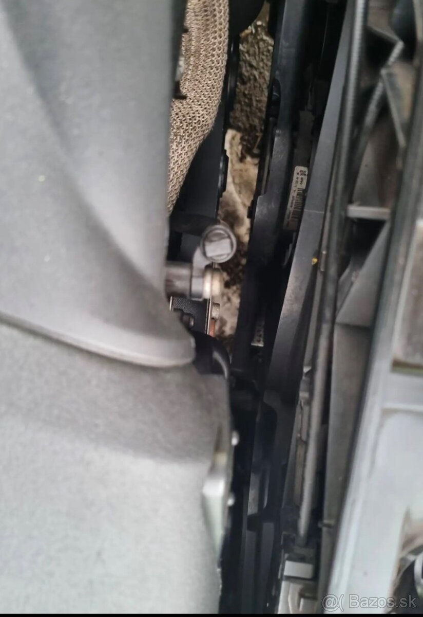 Audi a6 c7 havarované - 13