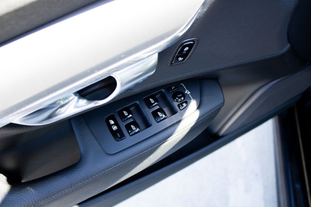 Volvo S90 Momentum Advanced - 13