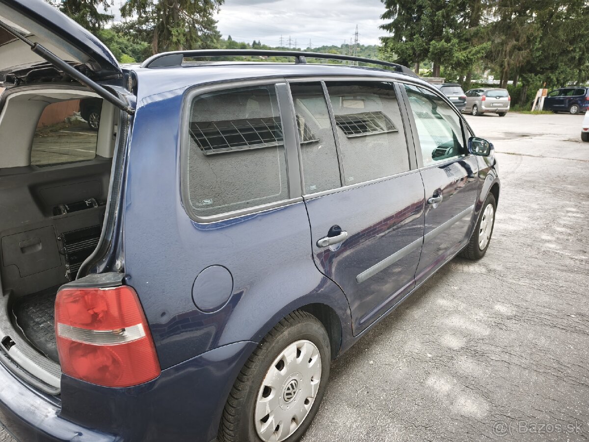 Predám vw Touran 1.9 74kw - 13