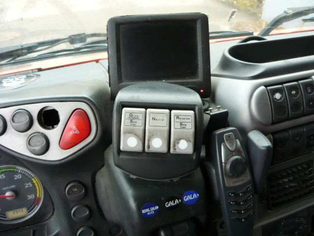 IVECO STRALIS AD 190 S31 CHLADÁK+ČELO - 13