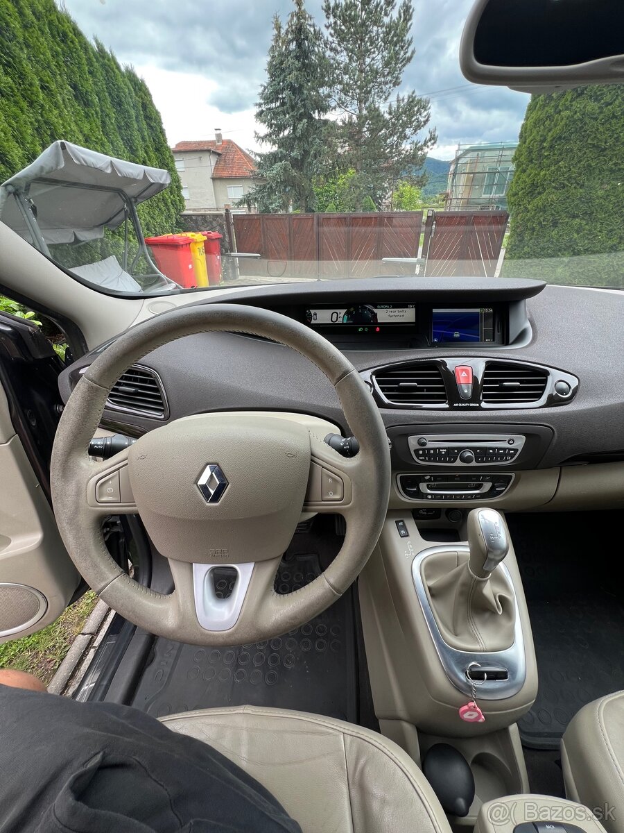Renault megane scenic 2.0 dci - 13
