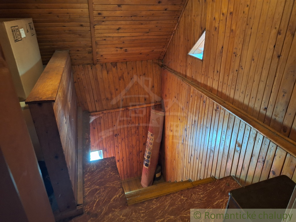 Rodinný dom v pokojnom prostredí na okraji obce Klokočov - 13