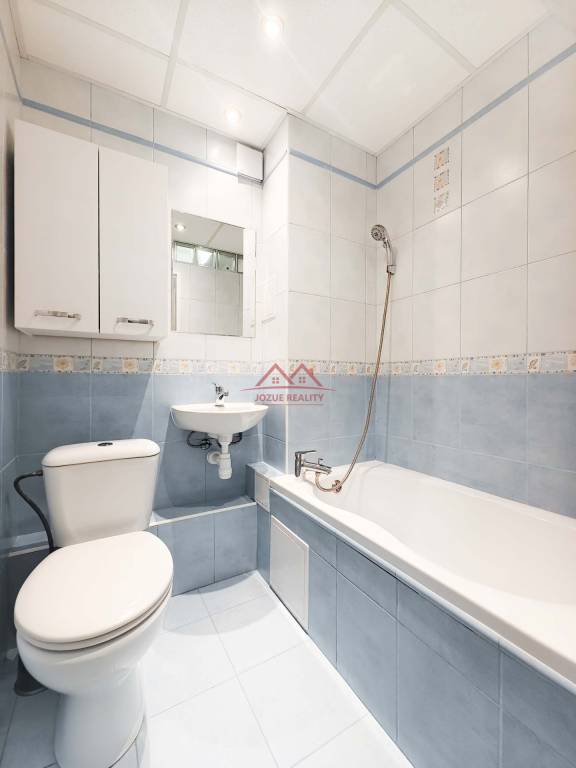 PRENÁJOM: Útulný zrekonštruovaný 3-izbový tehlový byt, Podhr - 13