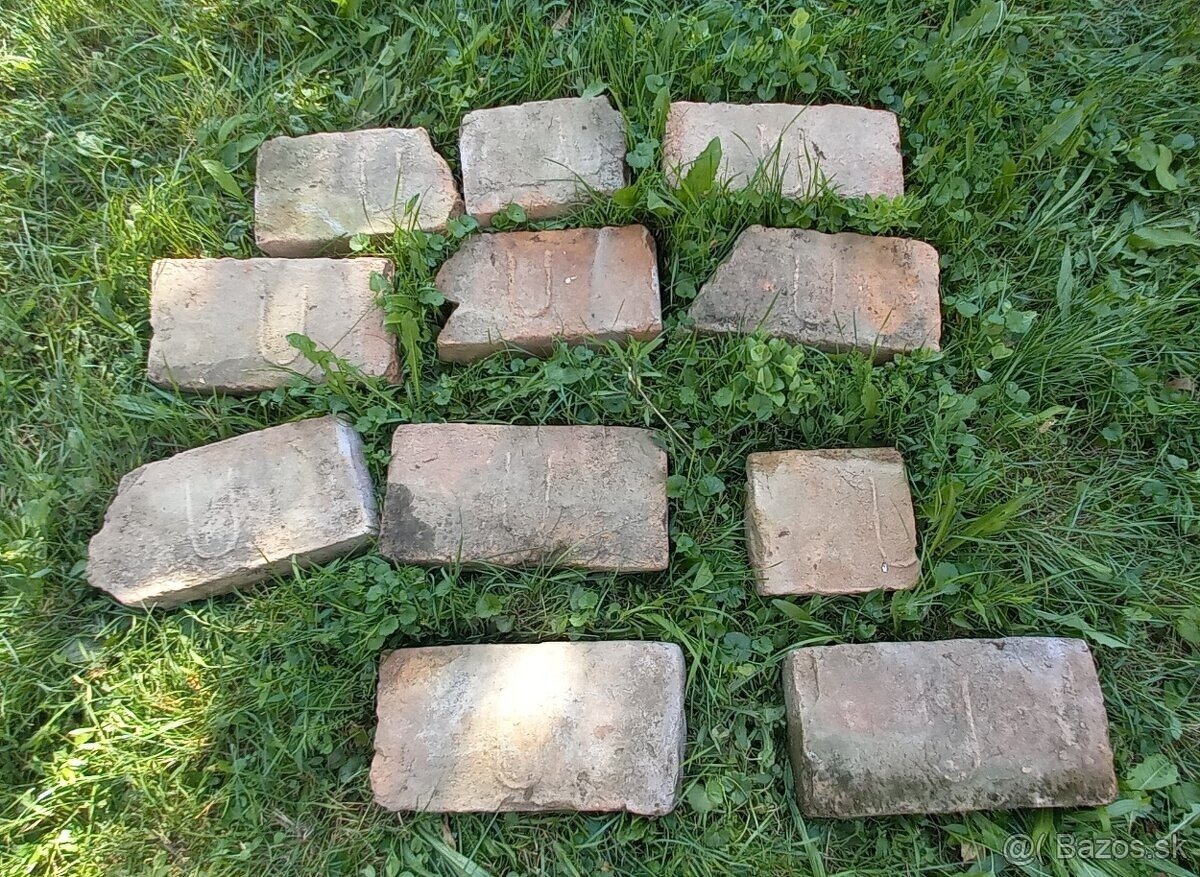 staré značené tehly - 13