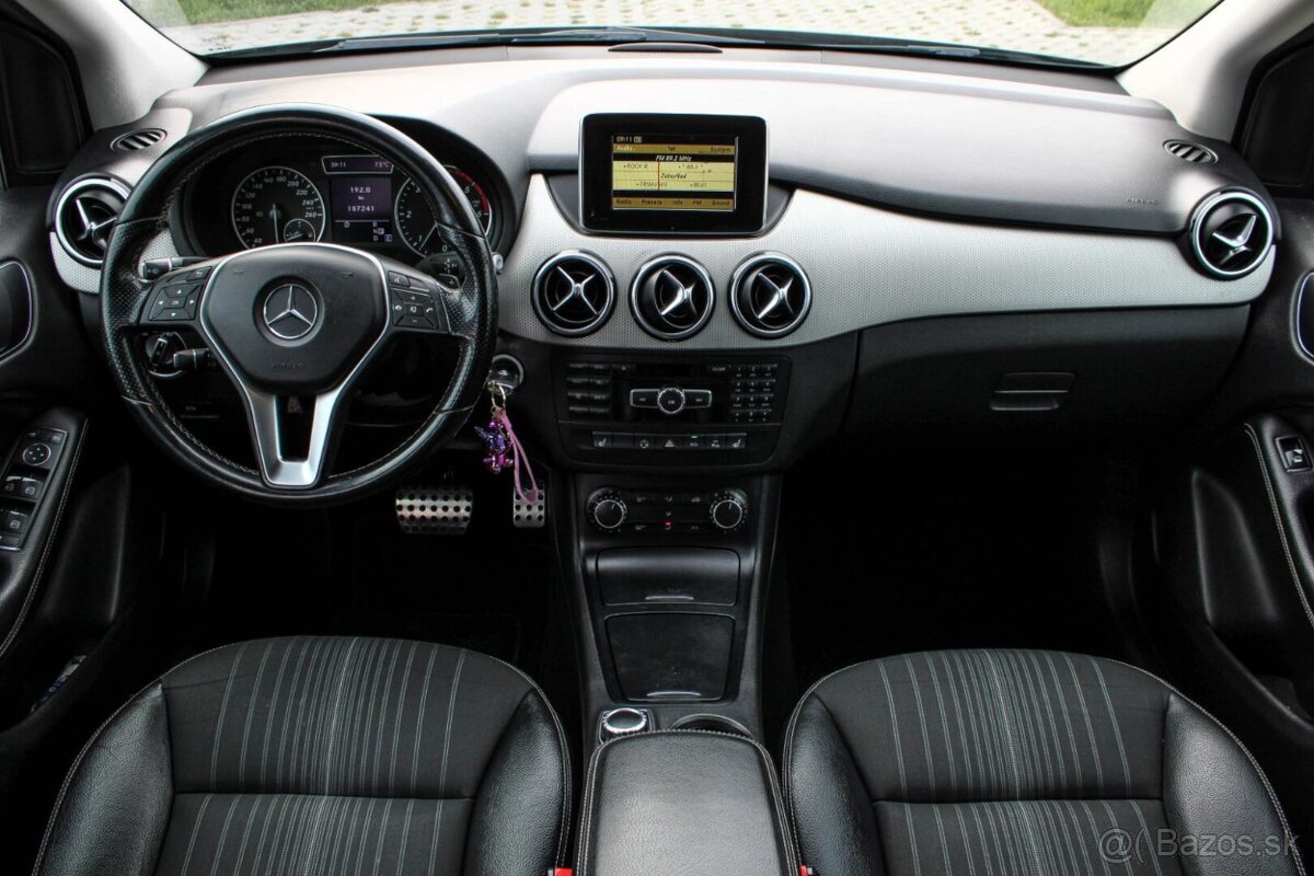 Mercedes B180 CDI AT7 - 13
