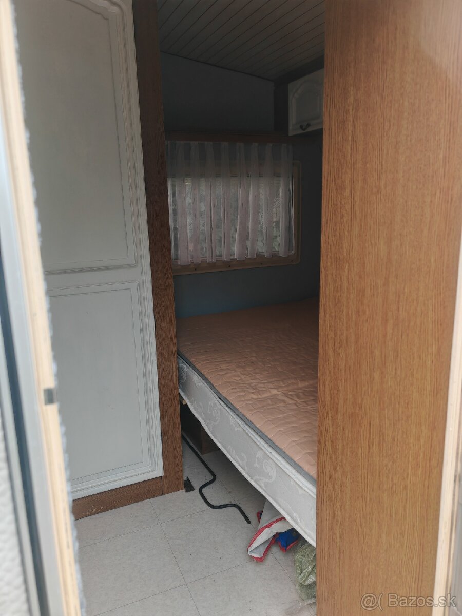 Karavan Hobby 460T - 13