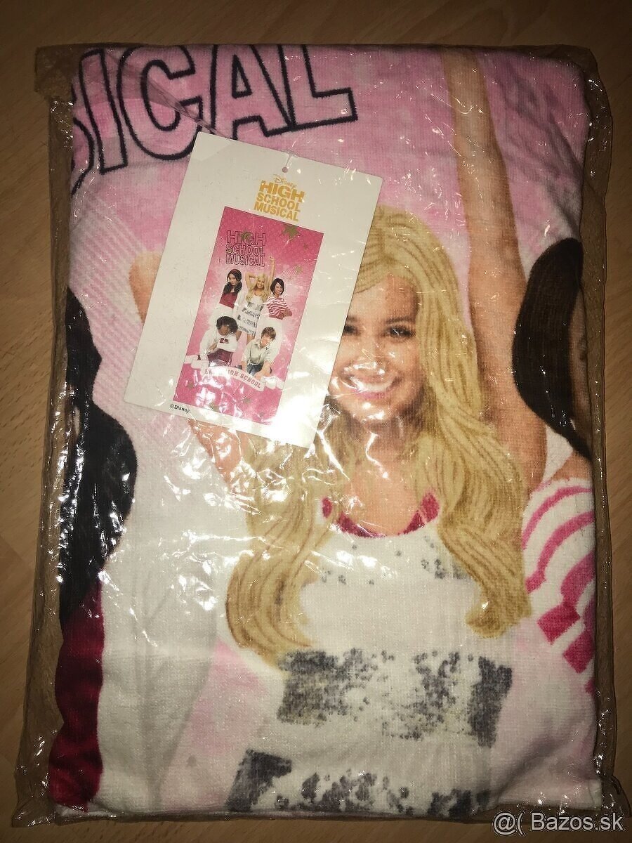 SADA HIGH SCHOOL MUSICAL red: obliečky+vankúš+osuška+darček - 13