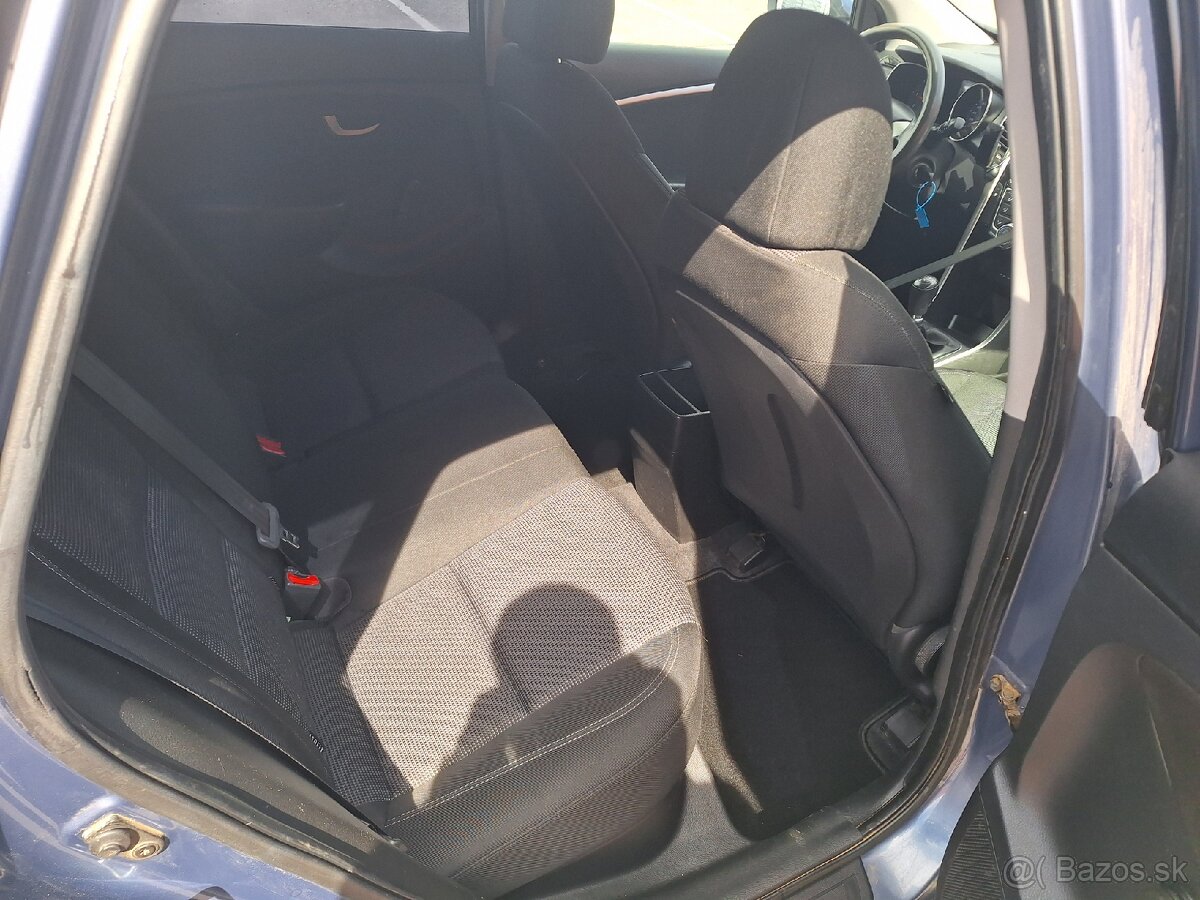 Hyundai i30 combi 1.4 crdi 66kw - 13