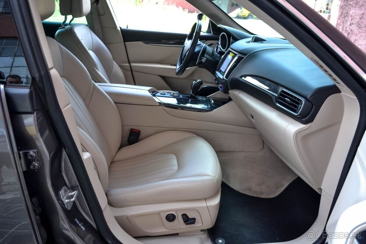 Maserati Levante S 3.0 benzín 316kW - 13