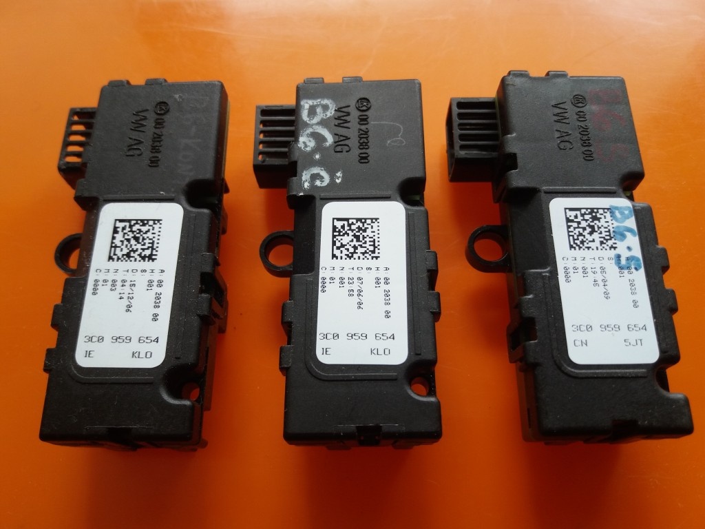 Riadiace jednotky - OCTAVIA 2,GOLF 5,Passat B6, Touran - 13