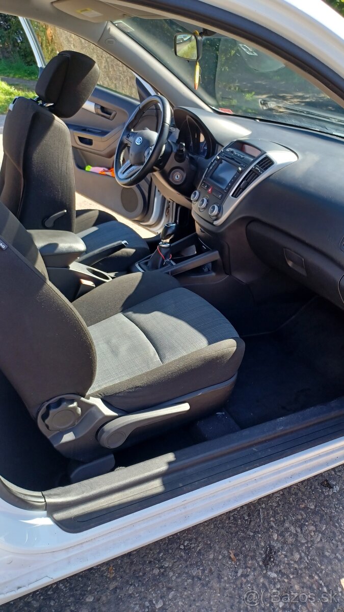 Predám kia pro ceed, 2010, nová TK EK - 13