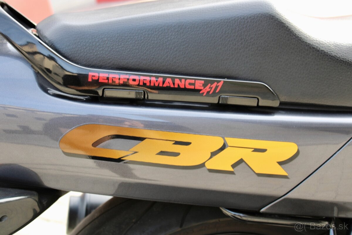 HONDA CBR 1000F - 13