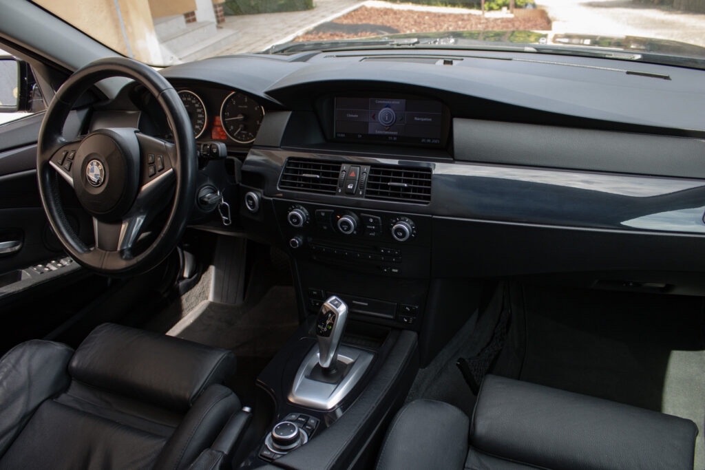 BMW 530d Touring - 13