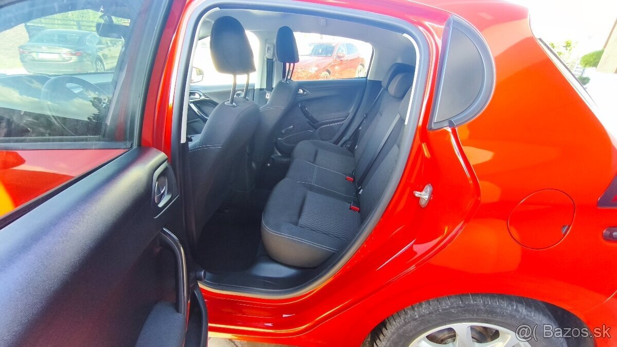 Peugeot 208 1.2 puretech - 13