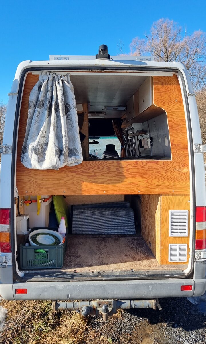 🚐 Obytná dodávka MB Sprinter 312D - Off-grid a Celoročná - 13