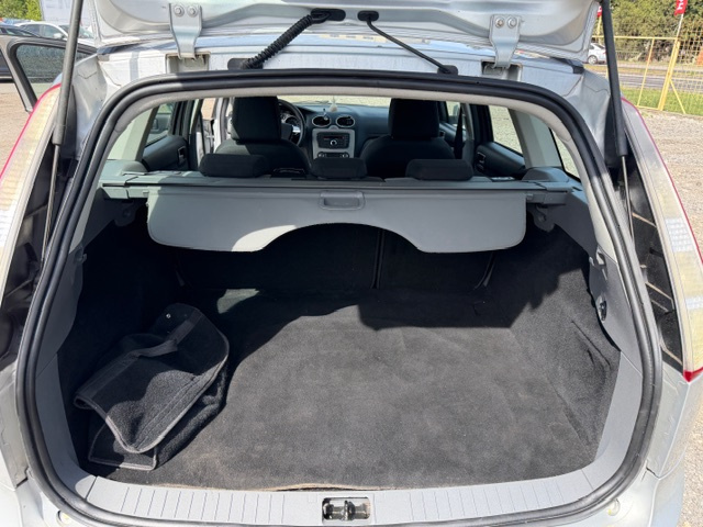 Ford Focus Kombi 1.6 TDCi - 13
