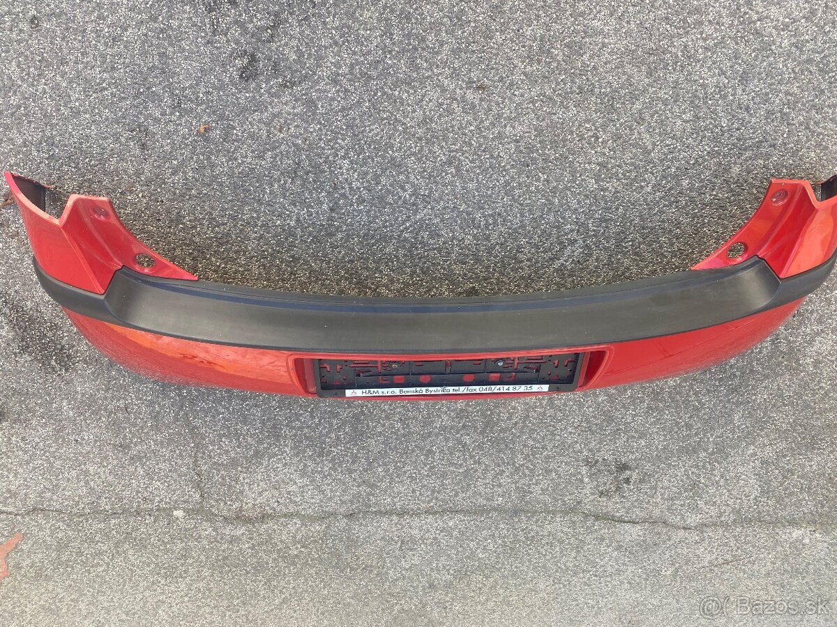 Mitsubishi Colt predny blatnik, naraznik - 13