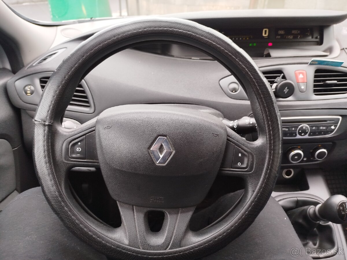 Renault Scénic 1.5 dCi 2009 - 13