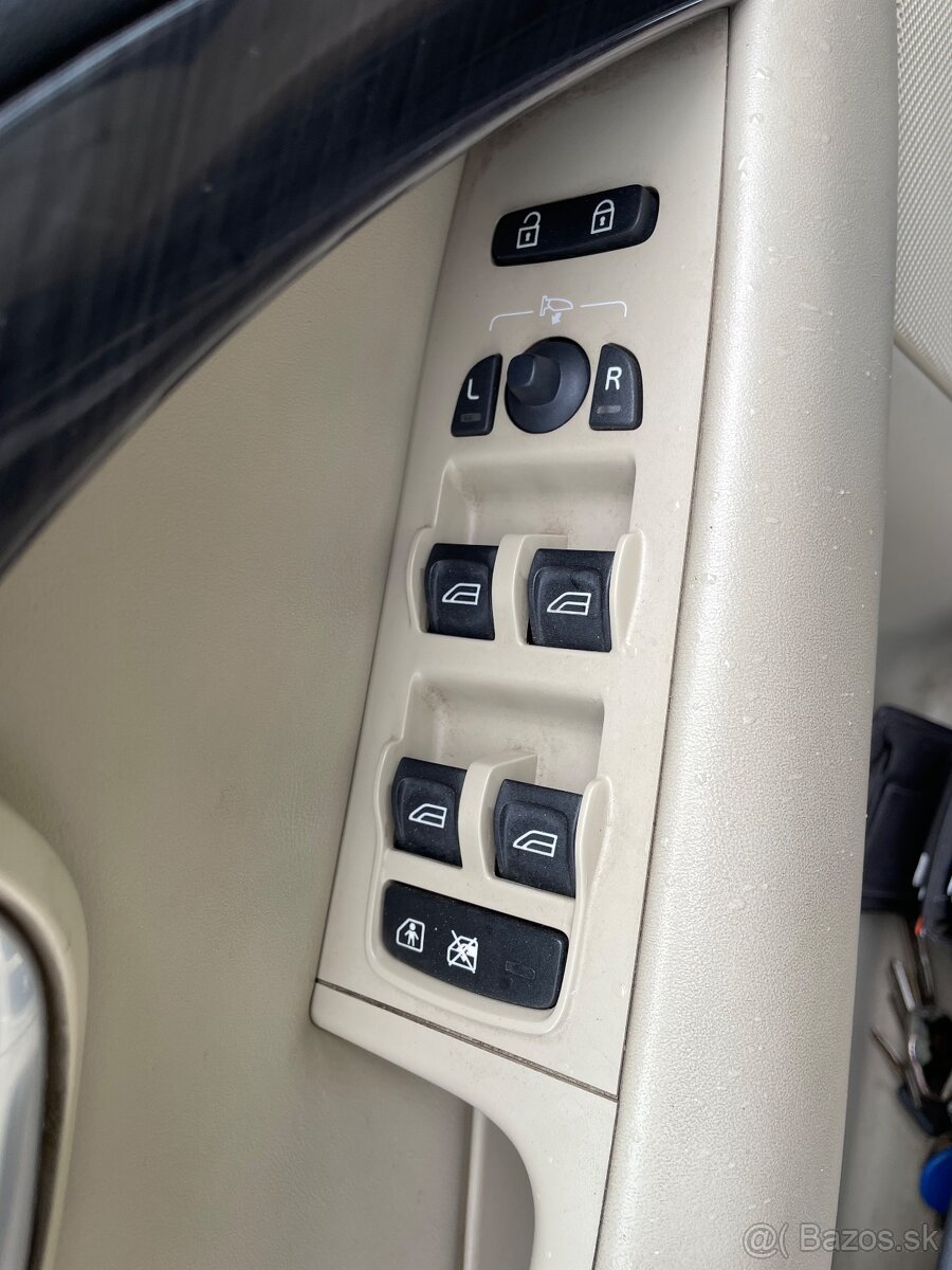 Volvo V70 2.5 D5 - 13