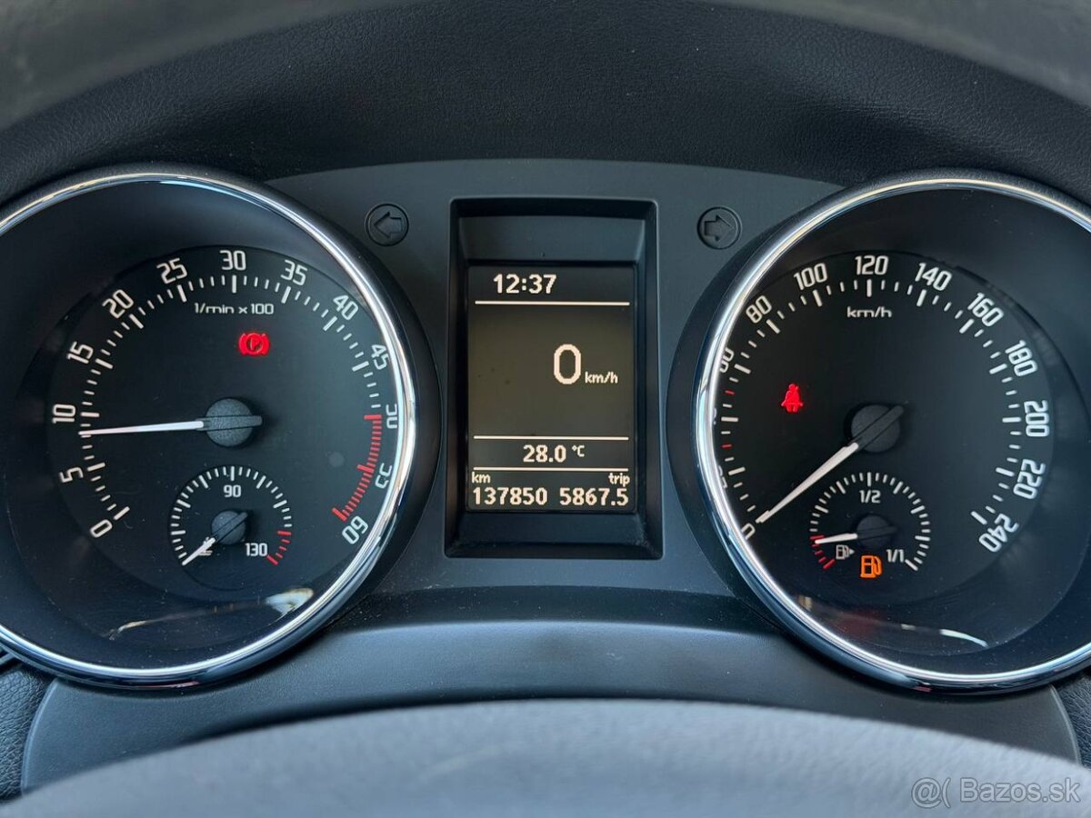 Škoda Yeti 2.0 TDI 140k 4x4 Experience - 13