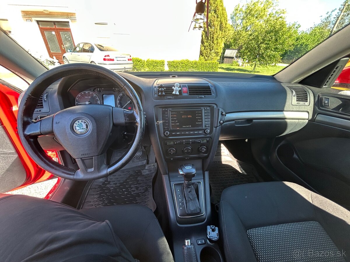 Škoda Octávia 2 Combi - 13