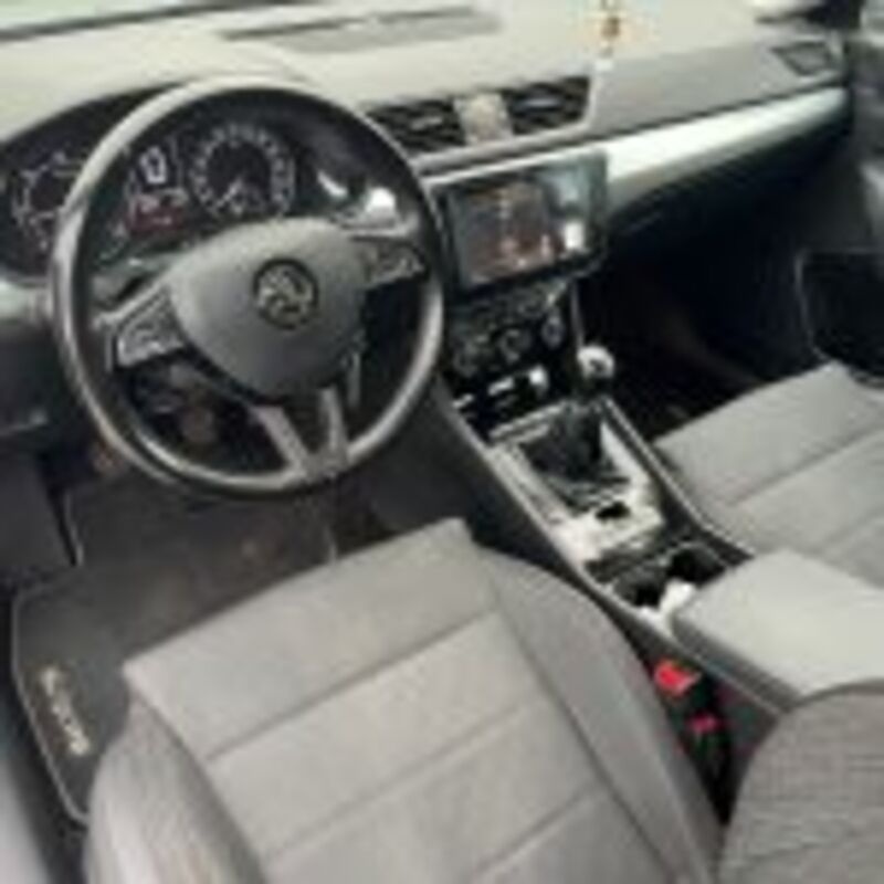 Škoda Superb 1.6 TDI 2018 - 13