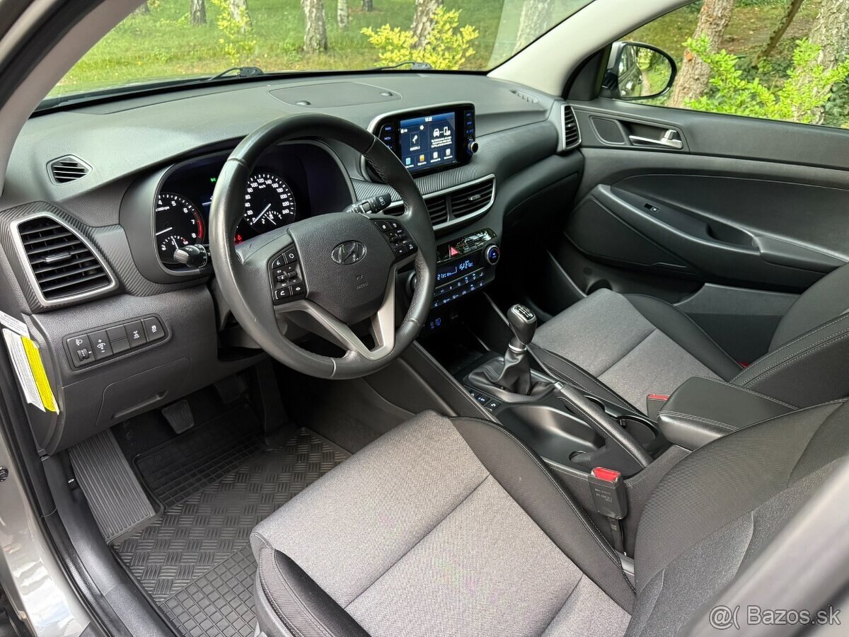 HYUNDAI TUCSON 1.6 T-GDI SMART 4x4 130kW/ SK AUTO/ 1.MAJITEĽ - 13