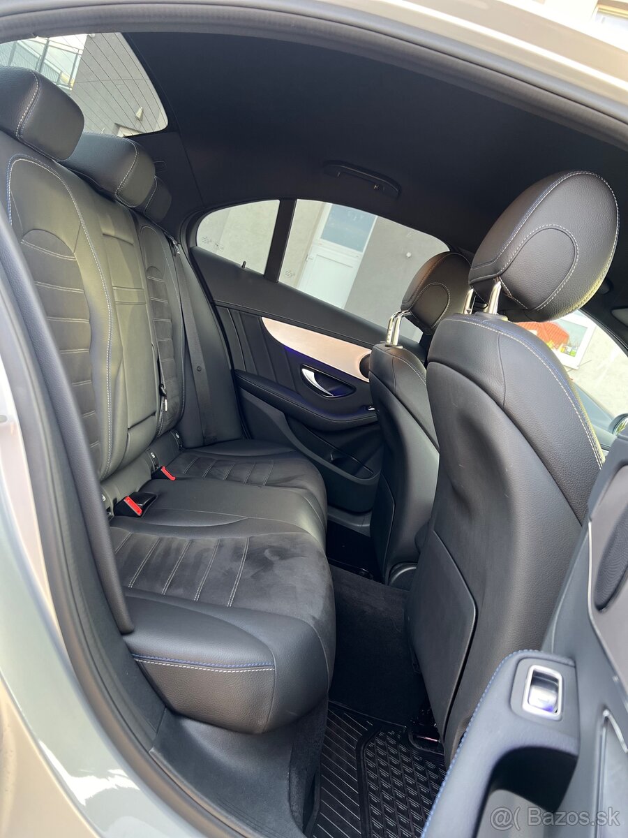 Mercede-Benz C300de - 13