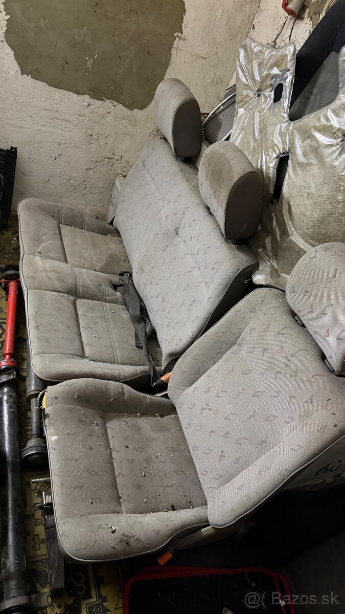 Pár dielov vw T4 - 13