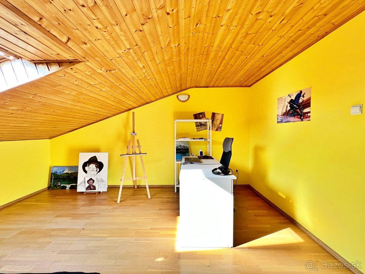 VYŠNÝ KLATOV - 6 IZBOVÝ RD S VÝMEROU 300 M2, POZEMOK 1221 M2 - 13