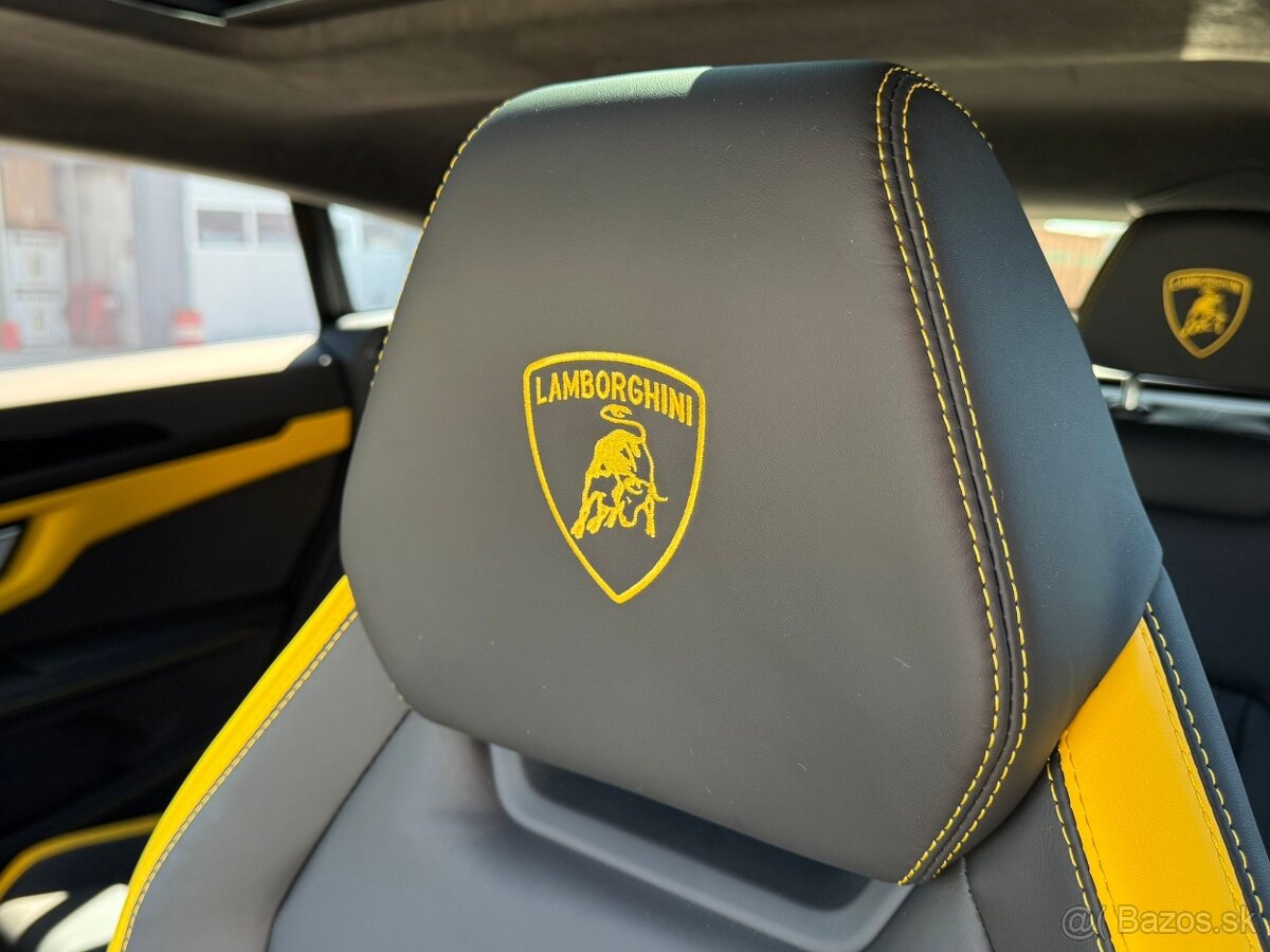 LAMBORGHINI URUS SE - 13