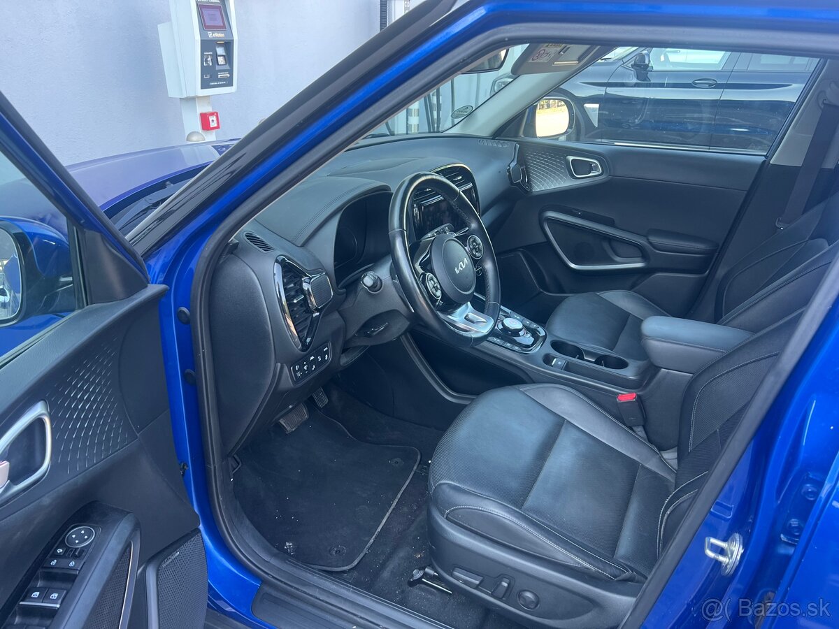 2021 KIA Soul EV 64 kWt - 13