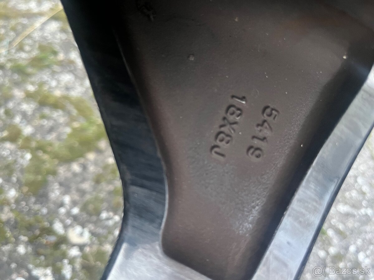 Alu. Sada diskov Škoda Superb R18 5x112 - 13