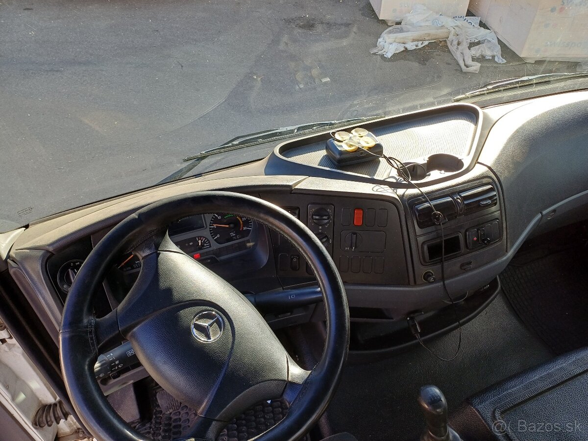 MERCEDES-BENZ ATEGO 1018 K hákový nosič kontejnerů - 13