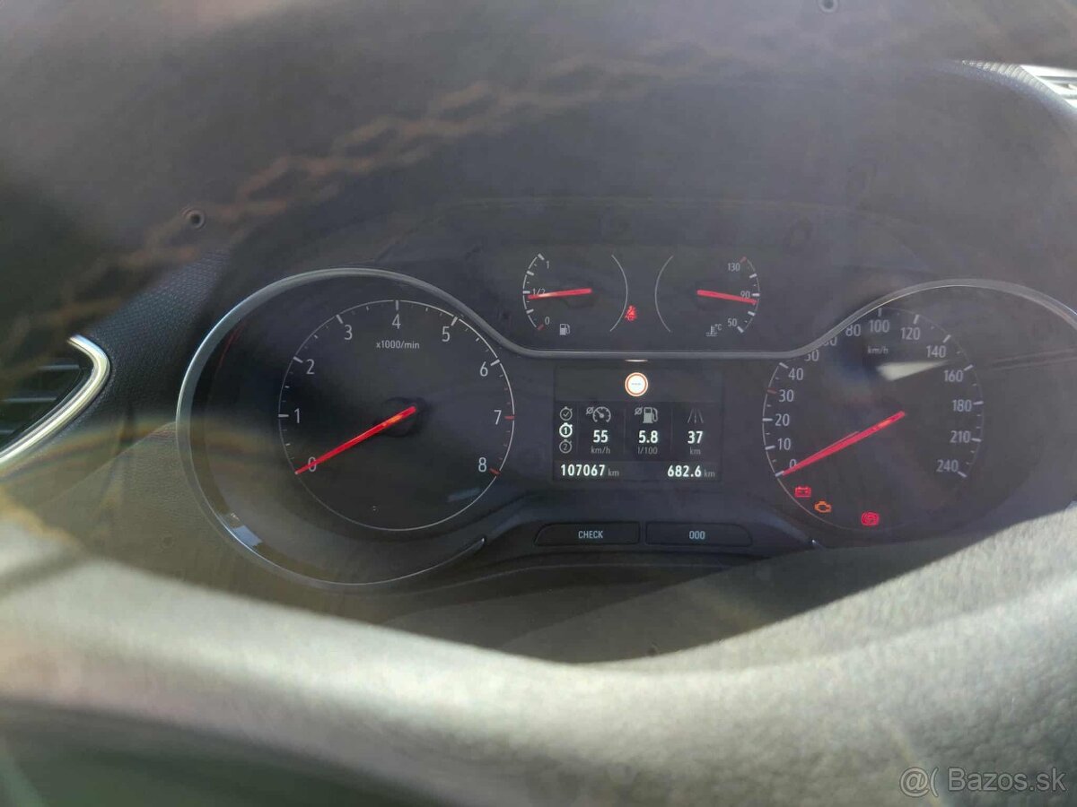 Predám Opel Crossland 1,2 benzín - 81 kw - 13