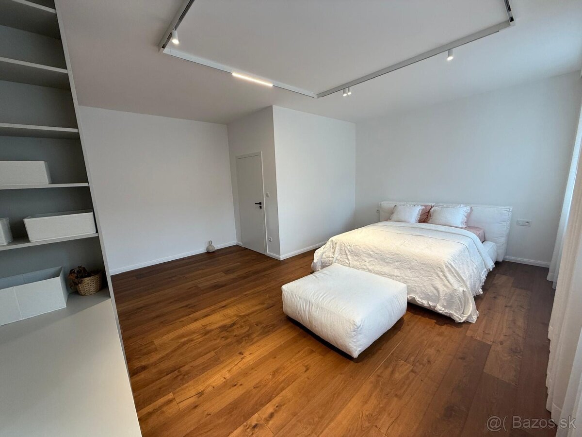 Luxusný mezonet 250 m2 s terasou na predaj,Prievidza - 13