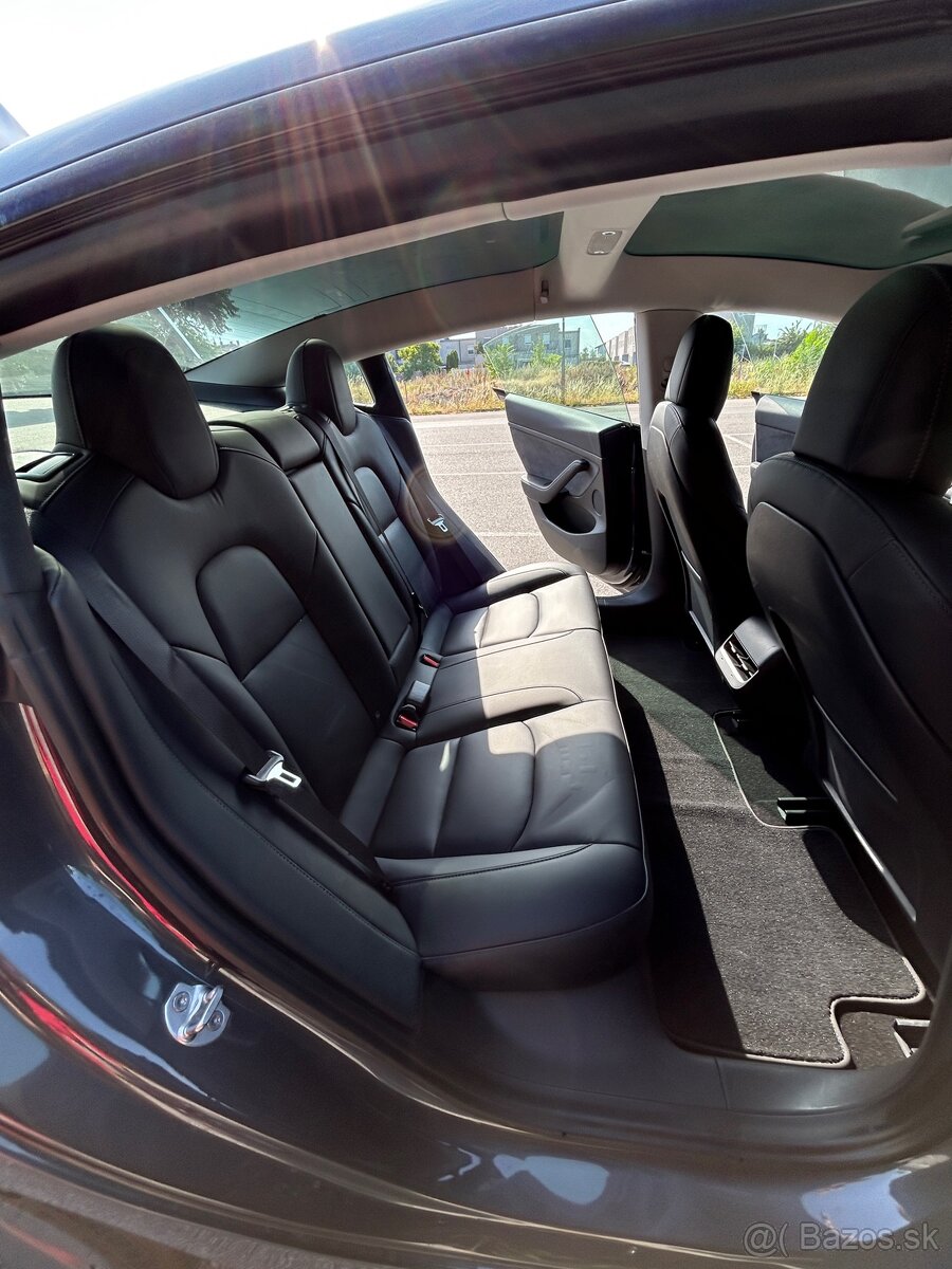 Tesla Model 3 Long Range AWD,09/2021 - 13