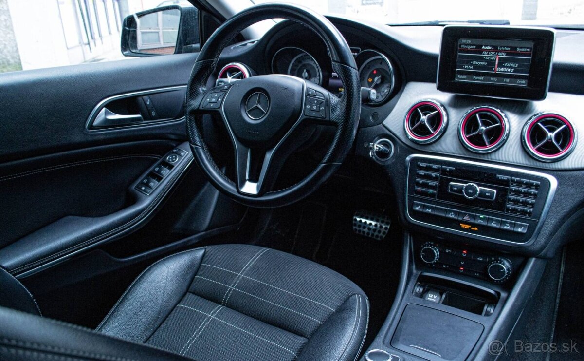 Mercedes-Benz GLA 220 d 4MATIC A/T - 13