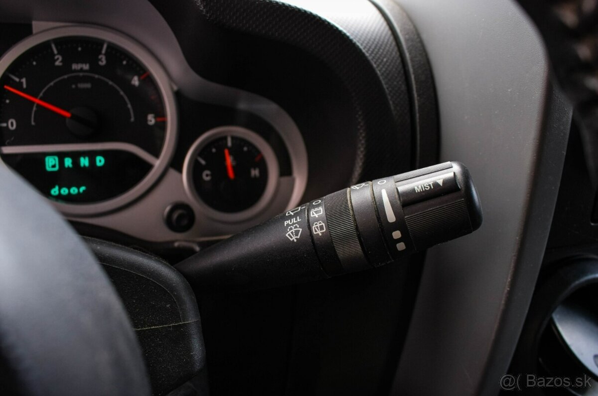 Jeep Wrangler 2.8 CRD Sport A/T - 13