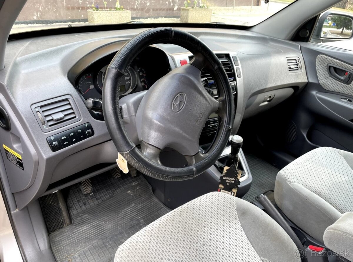 Hyundai Tucson 2.0 + LPG - 13