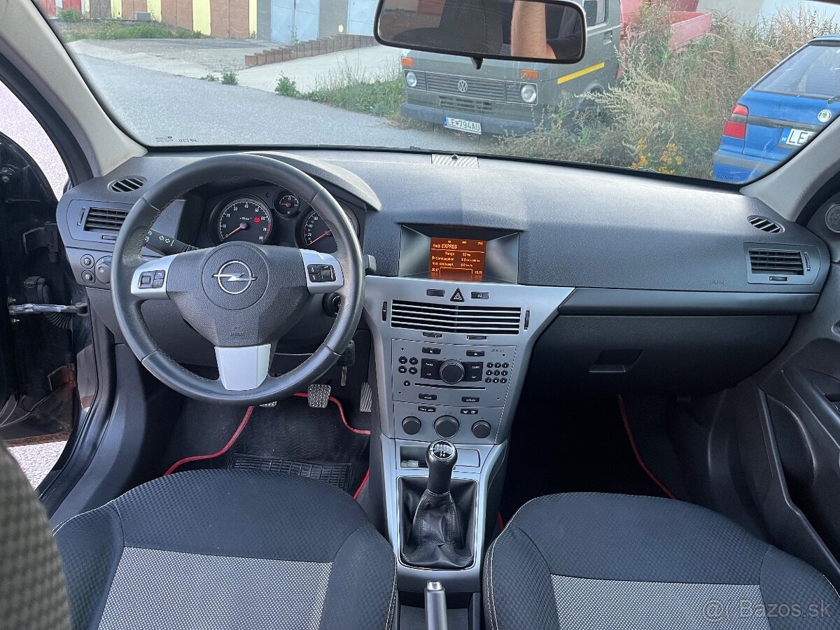 Predám Opel Astra H - 13