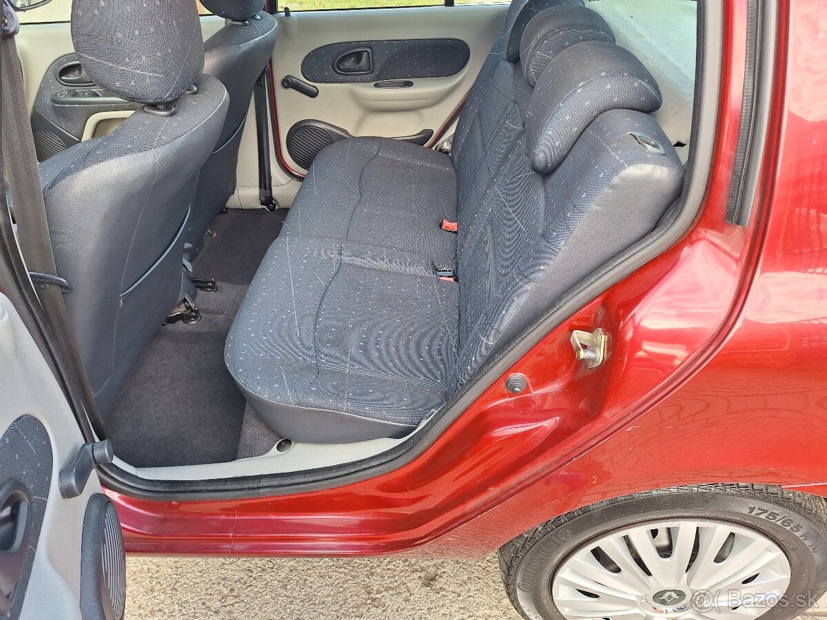Renault Clio 1.2 16V Expression - 13
