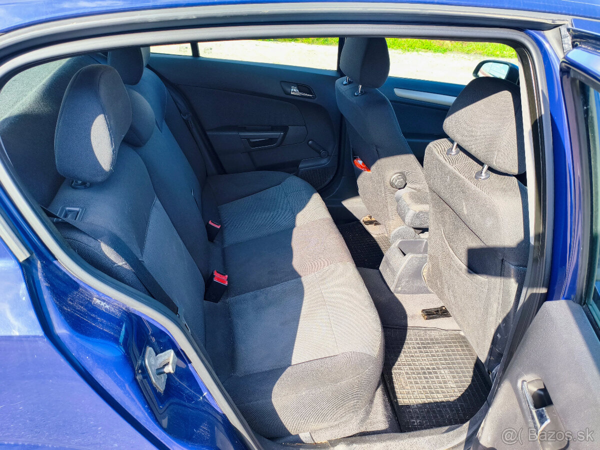 Opel Astra H 2007 benzin 1.6 85kW - 13