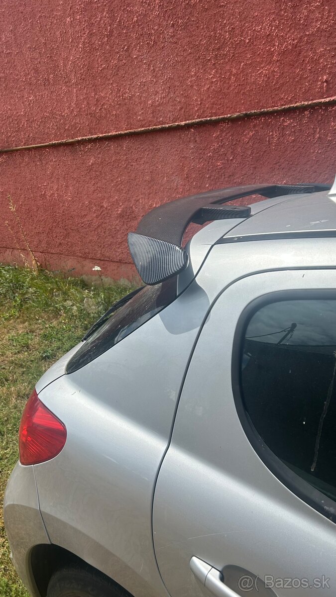 Peugeot 207 - 13